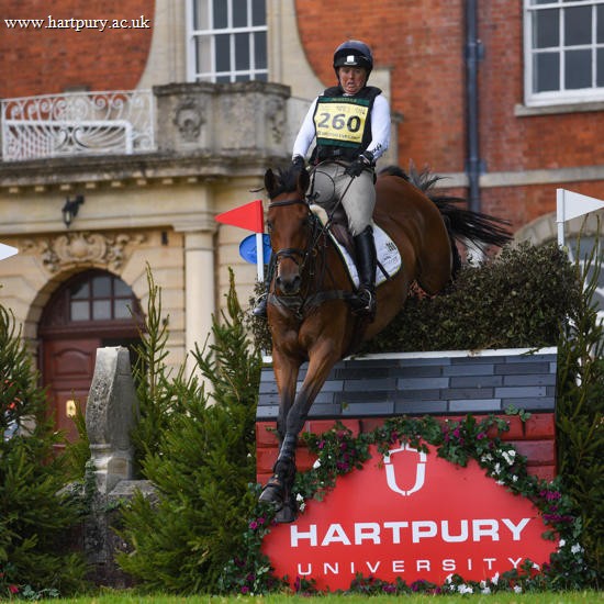 Pippa Funnell And Maybach (1)